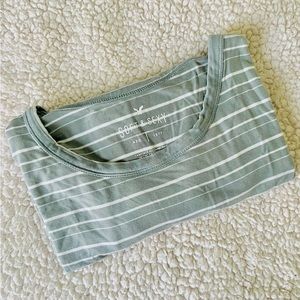 American Eagle Long Sleeve